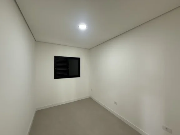 Imagem Casa à Venda com Piscina e Planejada na Cozinha em Cajamar