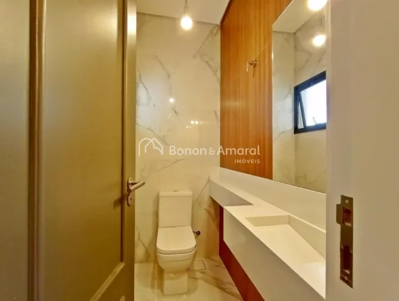 Imagem Com arquitetura moderna e ambientes aconchegantes, esta residência oferece um living integrado para...