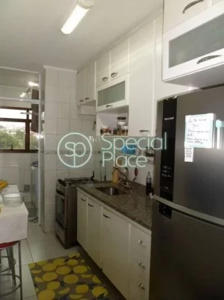 Imagem Reformado! Ótima localização na Vila Romana Apartamento aconchegante com boa planta, varanda envi...