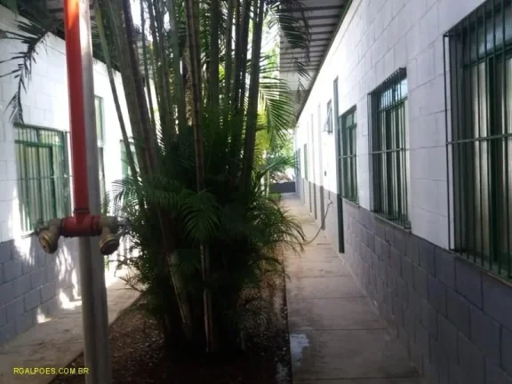 Imagem Galpão para Venda em QUEIMADOS, Distrito Industrial, 5 banheiros, 10 vagas