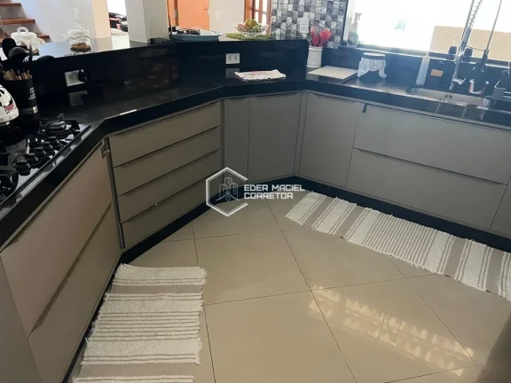Imagem Sabe aquela casa linda, perfeita para toda a família, na localização que todo mundo quer? É essa...