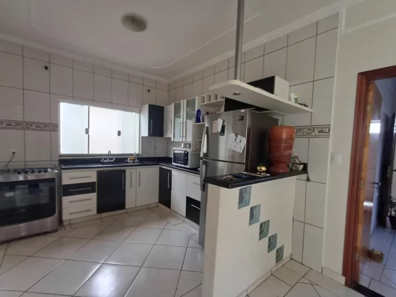 Imagem Casa de vila para venda em Residencial São Vicente com 3 quartos, sendo 1 suíte, 149m2