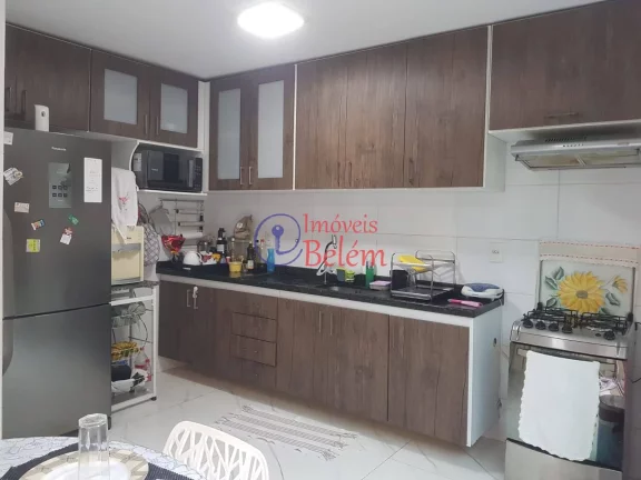 Imagem Casa para venda no condomínio Jardim Itororó com 3 suítes