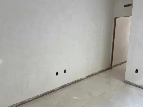 Imagem Sobrado com 2 suítes e 1 vaga de garagem em Camboriú