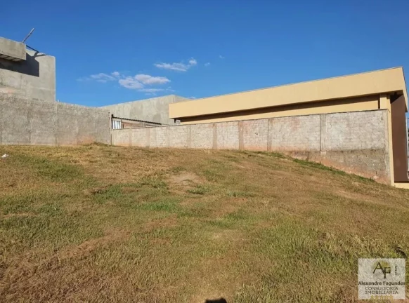 Imagem Lote em Condomínio Fechado para Venda em Senador Canedo, Jardins Barcelona