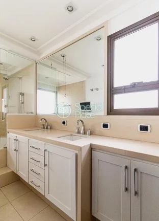 Imagem Excelente apto com 227m² em Moema Índios, 01 apartamento por andar com elevador privativo, amplo l...