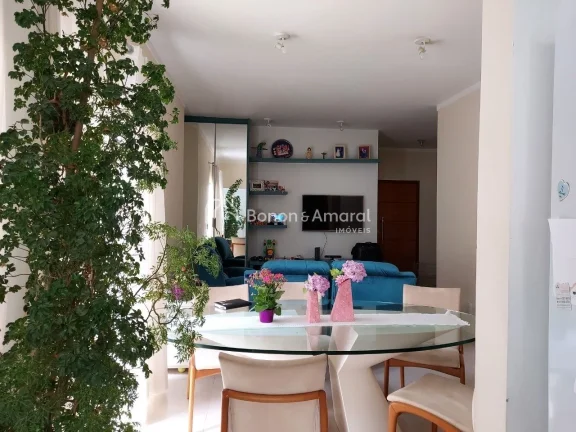 Imagem Casa térrea, com pintura nova, 163m² de área privativa em um terreno de 339m², no Condomínio Fl...
