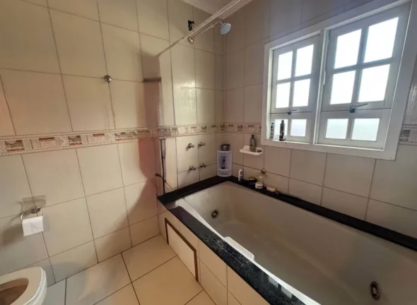 Imagem Casa 340m2, 5 quartos, Rua Vila Lobos, Tamandaré-Esteio