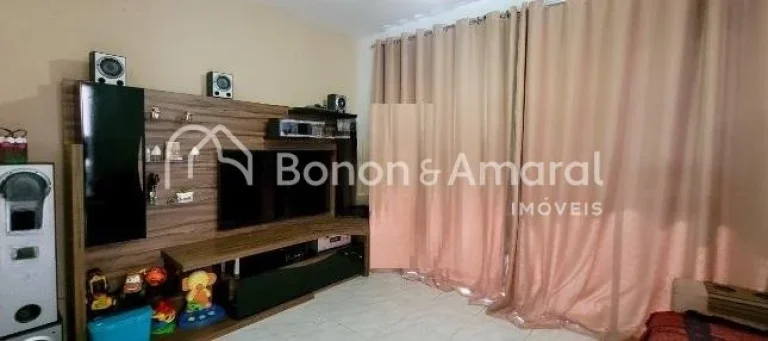 Imagem Linda casa à venda em condomínio fechado na cidade de Valinhos, SP. 

Este encantador sobrado ofer...
