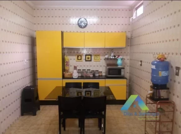 Imagem RUDGE RAMOS Casa térrea, 283 metros, 3 dormitórios, 4 vagas Edícula, ótima localização e valor !!!