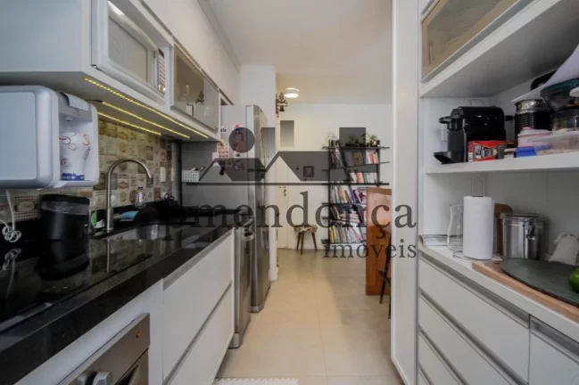 Imagem Apartamento de 78m² no Alto de Pinheiros, 2 quartos (1 suíte) e 1 vaga+depósito.
