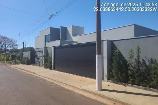 Oportunidade em PLATINA Casa, 255.51 de área total, 255.51 de área privativa, 3521.13 de área do terreno, 3 qto(s), a.serv, WC, 1 sala(s), cozinha, 2 vaga(s) de garagem. Imóvel Em Leilão