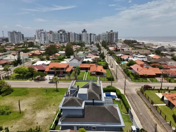 Imagem Casa 5 Dormitórios - Bairro Atlantida