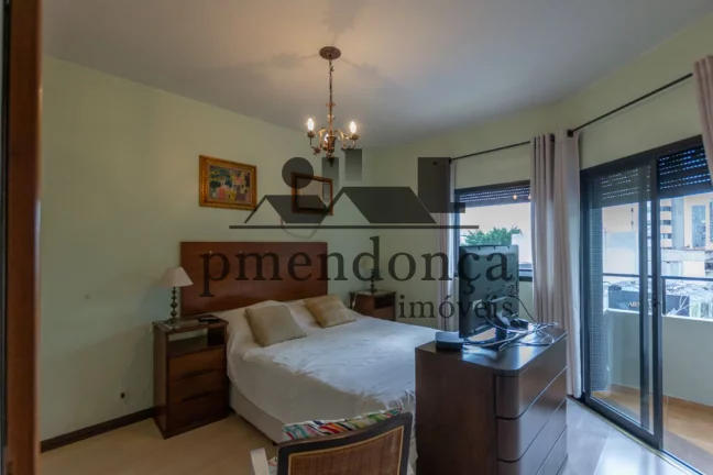 Imagem Apartamento dormts, 1 suite , 2 vagas, varanda,