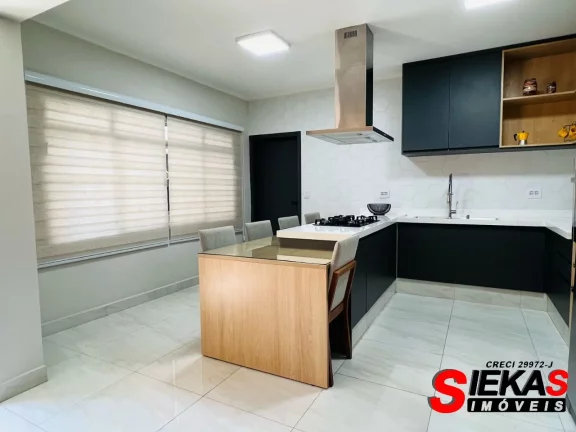Imagem Imperdível! Casa de 3 quartos e 1 suíte no Tatuapé, São Paulo-SP: 200m², 3 banheiros e 2 vagas de garagem. Confira!