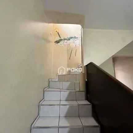 Imagem Sobrado com 3 dormitórios à venda, 125 m² por R$ 430.000,00 - Jardim Adriana - Guarulhos/SP