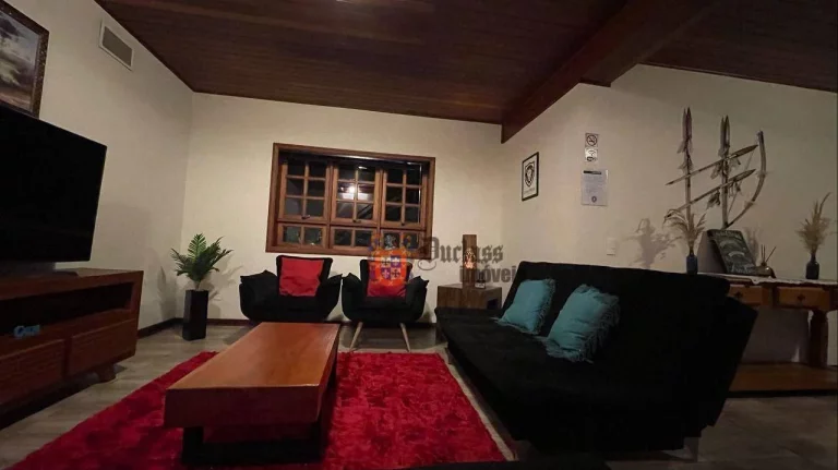 Imagem Chácara com 4 dormitórios à venda, 4000 m² por R$ 2.000.000 - Monte Verde - Camanducaia/MG