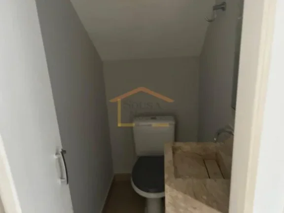 Imagem Sobrado 3 dormitórios, sendo 1 suite, sacada, rico em armários, sala 2 ambientes, lavabo, cozinha ...