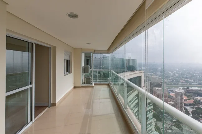 Imagem Apartamento 72M², 2Q, 1 Suíte, 2 Banheiros, 2 Vagas, Academia, Piscina, Churrasqueira, Piscina Aquecida e Coberta, Quadra Squash, Cinema, SPA, Gerador