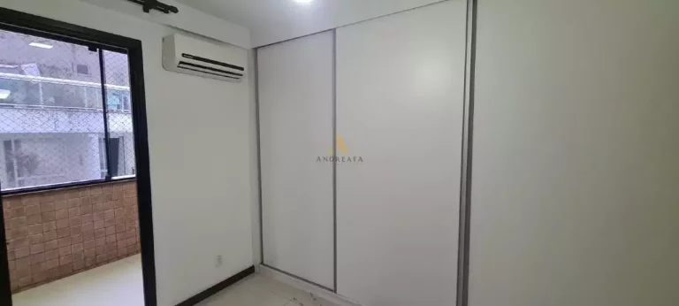 Imagem Recreio dos Bandeirantes - Av. benvindo de Novaes - Vendo Maravilho apto de fundos - 3 quartos com 97m² + Deps - R$995.000,00.