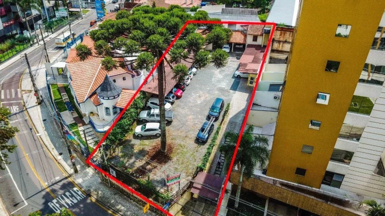 Terreno Centro Cívico