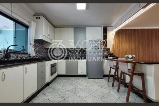 Imagem Sobrado para Venda em Santo André / SP no bairro Parque das Nações