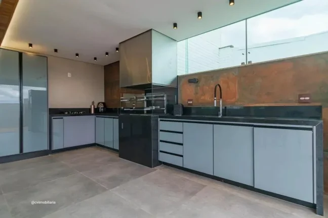 Imagem Este espaçoso apartamento de 167 metros quadrados oferece uma experiência de vida confortável e m...