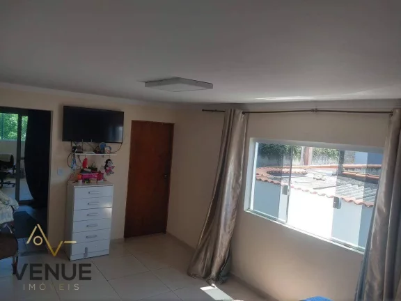Imagem Sobrado com 3 dormitórios à venda, 220 m² por R$ 592.000,00 - Jardim Helena - Ferraz de Vasconcelos/SP