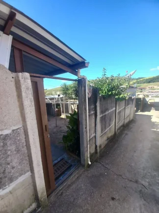 Imagem Linda Casa no Bairro Nossa Senhora Aparecida, Alfredo Vasconcelos/MG – 3 Quartos, Suíte e Área Gourmet
