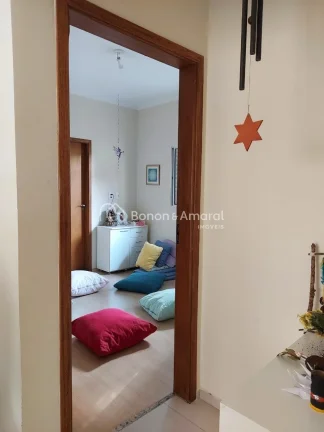 Imagem Casa térrea, com pintura nova, 163m² de área privativa em um terreno de 339m², no Condomínio Fl...