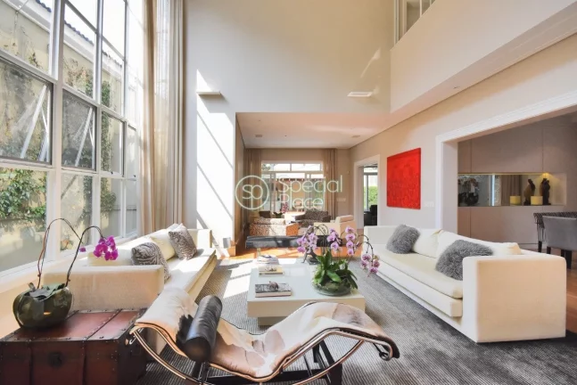 Imagem Excelente casa à venda no Morumbi, próximo ao Colégio Pio XII - Área construída: 500m² - Terre...