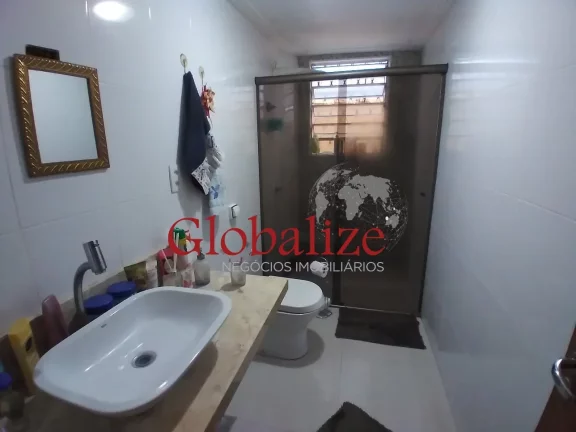 Imagem Apartamento térreo com 2 dormitórios com vaga de garagem no bairro Aparecida em Santos
