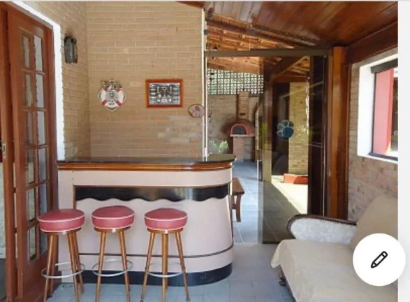 Imagem Casa para Temporada em Ubatuba / SP no bairro Lázaro (Praia Domingos Dias)