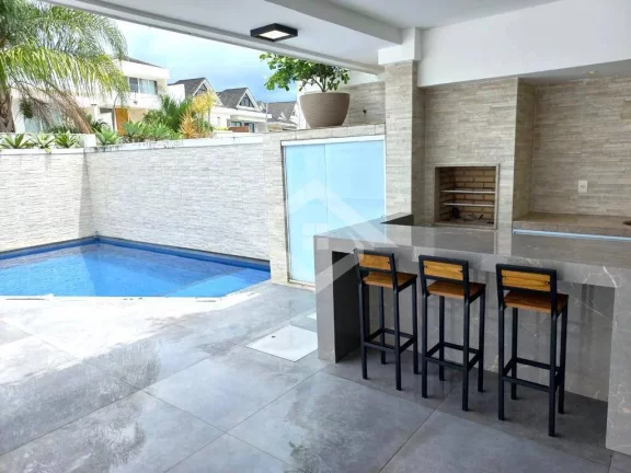 Imagem Casa Duplex para Venda de 3 Quartos no Recreio com 264 m²