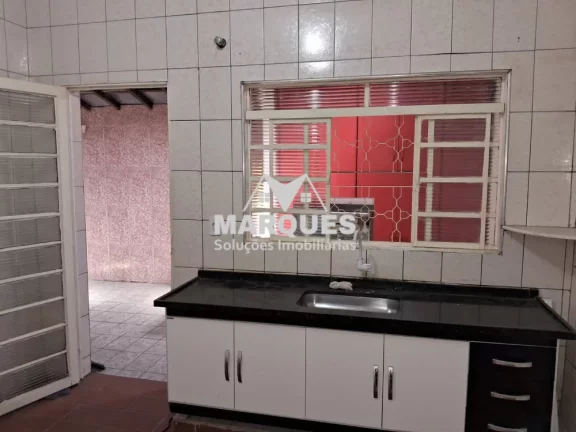 Imagem Ótima Oportunidade! Sobrado + 2 Casas para Moradia
