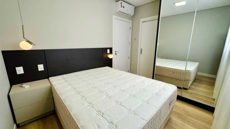 Imagem Apartamento com 2 dormitórios sendo 1 suíte e 1 vaga de garagem em Governador Celso Ramos/SC