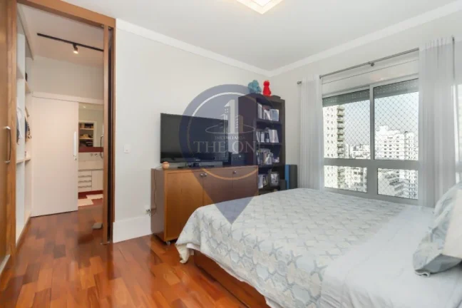Imagem Imperdível apartamento à venda na Aclimação - São Paulo-SP! 3 quartos, 3 suítes, 2 salas, 5 banheiros, 3 vagas de garagem, 159m².