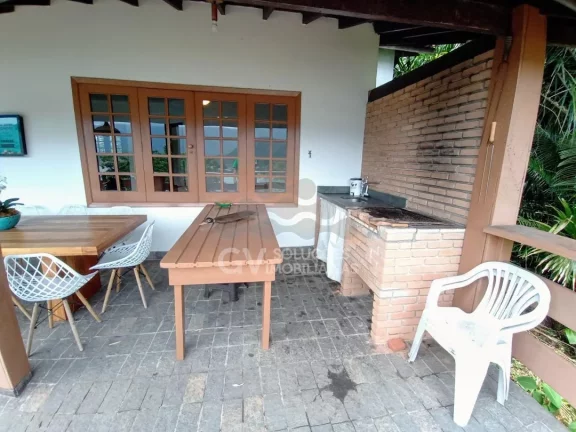 Imagem Casa com 3 dormitórios à venda, 187 m² por R$ 2.500.000,00 - Praia Vermelha do Sul - Ubatuba/SP