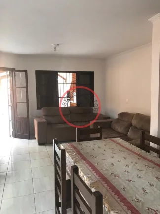 Imagem casa térrea, 3 quartos,2 banheiros ,lavanderia, garagem para 4 carros e churrasqueira, porteira fechada, otima localização