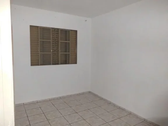 Imagem Ótima localização , 01 vaga, sala. 2 dormitórios, cozinha, wc, área de serviço e wc empregada ...