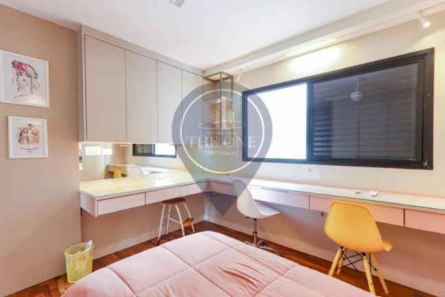 Imagem Imperdível apartamento de luxo em Perdizes, São Paulo-SP: 4 quartos, 3 suítes, 2 salas, 5 banheiros, 3 vagas de garagem, 220m² de área.