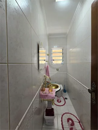 Imagem Sobrado à venda com 4 quartos, sendo 1 suíte, em JAGUARA, São Paulo - SP