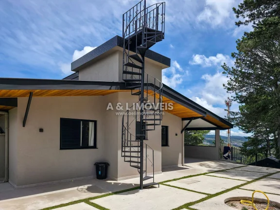 Imagem Casa à Venda em Campos do Jordão - Vista Panorâmica, 3 Suítes e Mirante