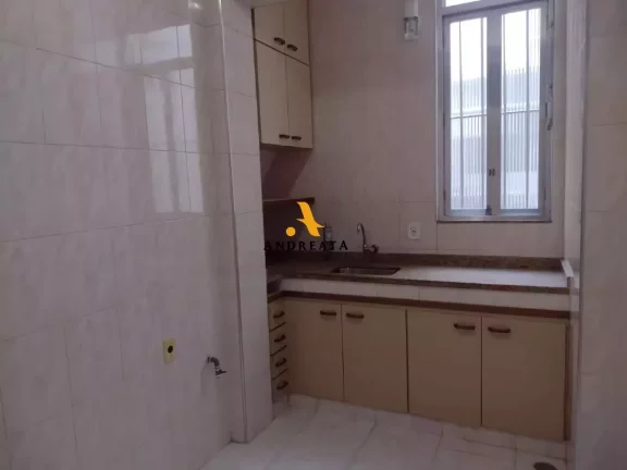 Imagem Gloria - Rua Santo Amaro - Vendo ótimo apto 2 quartos , boa cozinha - localiação privilegiada - R$390.000,00 - Agende uma visita!