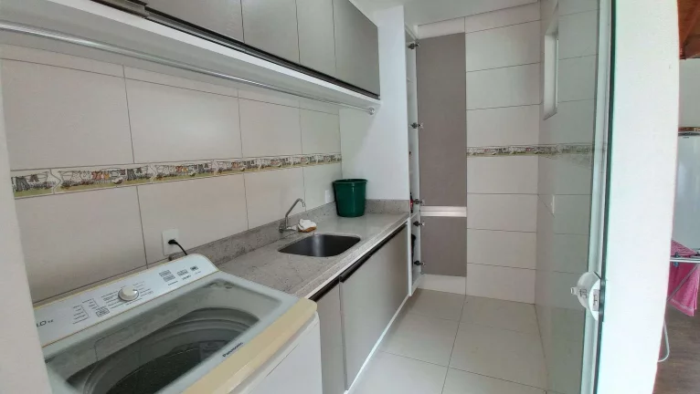 Imagem Casa à Venda, 4 Quartos(1 Suite), 2 Vagas, 355m2, Ratones, Florianópolis /SC