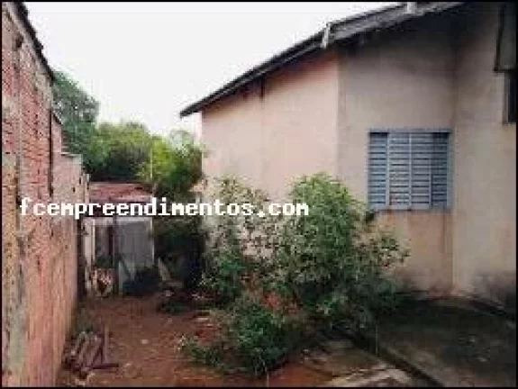 Imagem Casa para Venda em Piracicaba, Santa Terezinha, 2 dormitórios, 1 banheiro