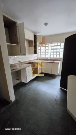 Imagem Casa com 400m2 de constr, terreno 1200m2, Esquina, Piscina, Vila Oliveira