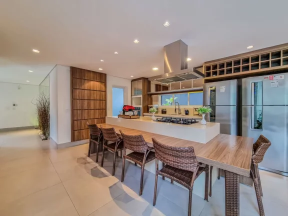 Imagem Imperdível! Casa de luxo à venda em Riviera de São Lourenço Módulo 28, 6 quartos, 6 suítes, 3 salas, 6 vagas de garagem - 406,02 m².