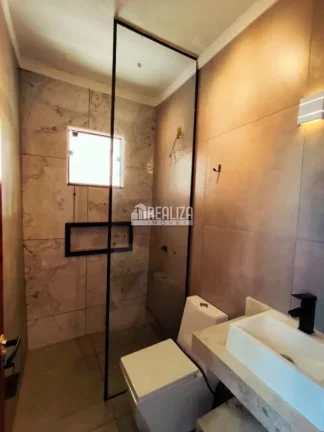 Imagem Casa de alto padrão à venda no Residencial Presidente Tancredo Neves em Uberaba