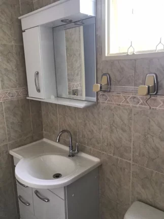 Imagem Sobrado com 4 dormitórios à venda, 505 m² por R$ 450.000,00 - Jardim Portugal - São José dos Campos/SP